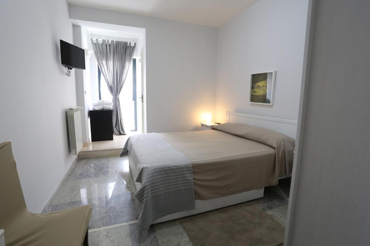 Santoronzo Bed and Breakfast Turi Buitenkant foto